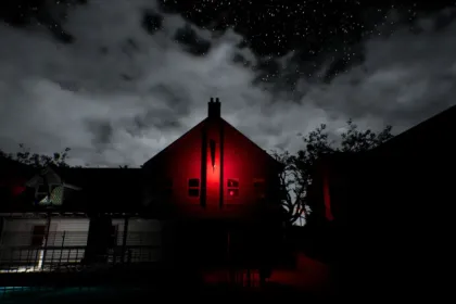 لعبة The Black Within مجانًا على itch.io