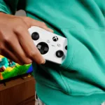 ذراع XBOX Nano Controller الصغيرة من مايكروسوفت