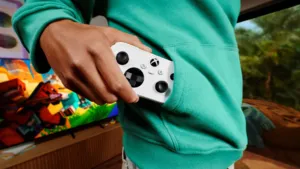 ذراع XBOX Nano Controller الصغيرة من مايكروسوفت